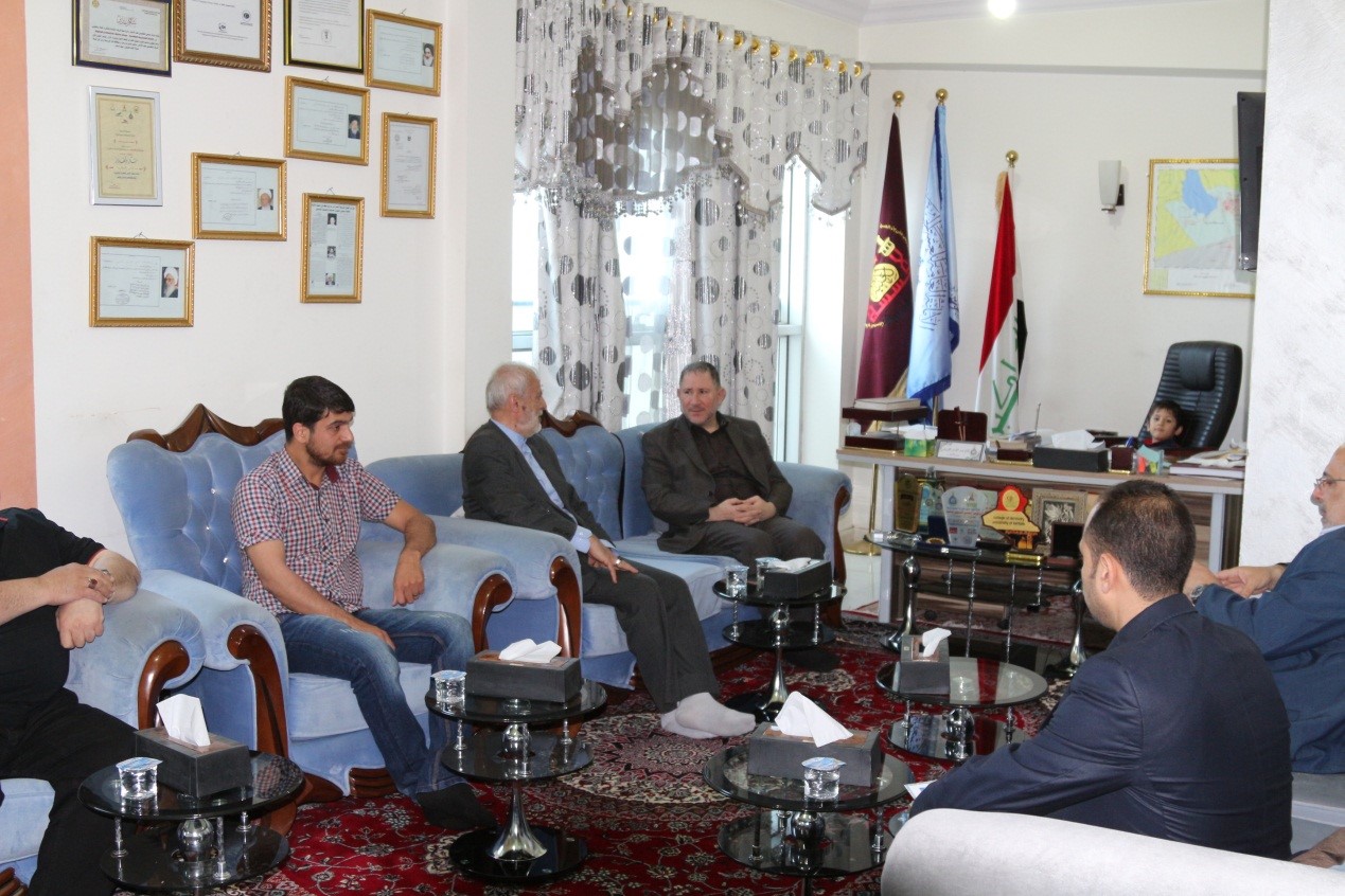 رئاسة جامعةٌ اهل البيت العالمية في ضيافة مركز كربلاء للدراسات والبحوث